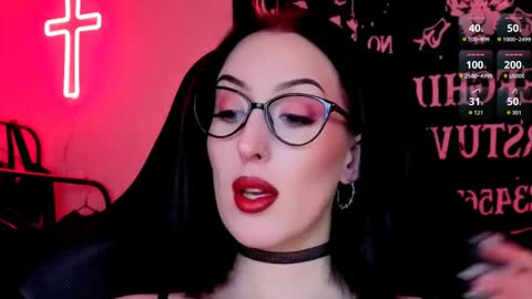 Snapshot of alice___mistress chatting on May 8, 2026, 1:22 am Miss Alice online show from May 8, 2026, 1:22 am