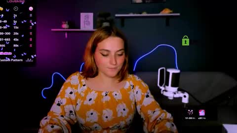 alice_cold online show from October 14, 2025, 1:01 pm