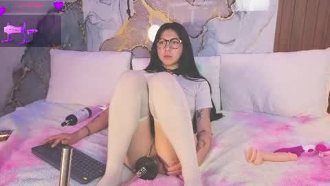 Snapshot of alice_cute77 chatting on July 17, 2026, 3:50 pm Mey online show from July 17, 2026, 3:50 pm