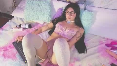 Snapshot of alice_cute77 chatting on July 18, 2026, 4:11 pm Mey online show from July 18, 2026, 4:11 pm