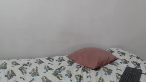 Snapshot of alice_julls chatting on October 1, 2025, 8:53 am alice online show from October 1, 2025, 8:53 am