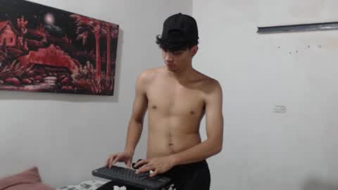 Snapshot of alice_julls chatting on October 6, 2025, 8:50 pm alice online show from October 6, 2025, 8:50 pm