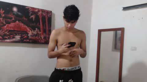 Snapshot of alice_julls chatting on November 23, 2025, 8:30 pm alice online show from November 23, 2025, 8:30 pm