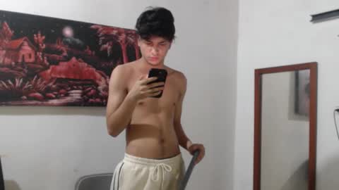 Snapshot of alice_julls chatting on December 18, 2025, 9:54 pm alice online show from December 18, 2025, 9:54 pm