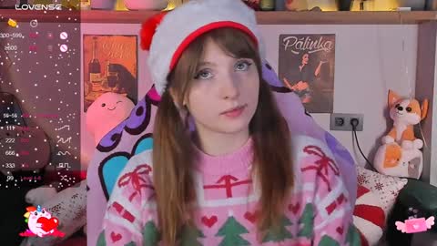 Snapshot of alice_langley chatting on December 24, 2024, 1:17 pm Alice 3 online show from December 24, 2024, 1:17 pm