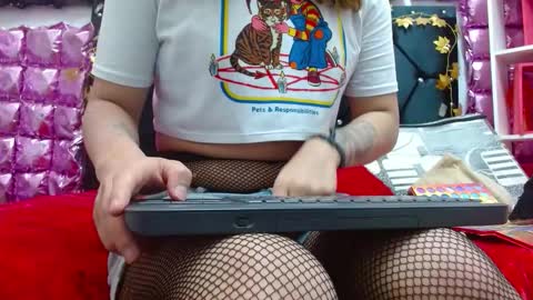 Snapshot of alice_magnus chatting on October 12, 2025, 1:10 pm alice online show from October 12, 2025, 1:10 pm