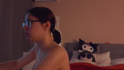 Snapshot of alice_miiiller chatting on September 19, 2025, 2:35 am Alice online show from September 19, 2025, 2:35 am