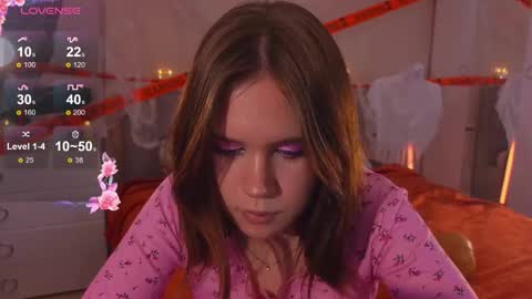 Snapshot of alice_miiiller chatting on October 24, 2025, 5:48 am Alice online show from October 24, 2025, 5:48 am