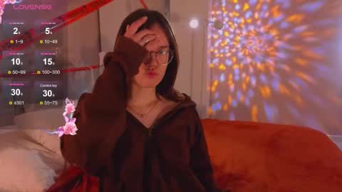 Snapshot of alice_miiiller chatting on November 1, 2025, 3:52 am Alice online show from November 1, 2025, 3:52 am