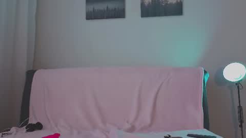 Snapshot of alice_miiiller chatting on June 27, 2026, 12:22 pm Alice online show from June 27, 2026, 12:22 pm