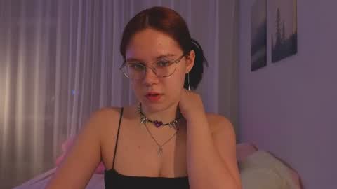 Snapshot of alice_miiiller chatting on July 5, 2026, 7:43 pm Alice online show from July 5, 2026, 7:43 pm