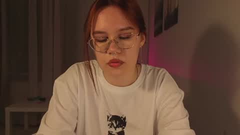 Snapshot of alice_miiiller chatting on July 17, 2026, 6:13 pm Alice online show from July 17, 2026, 6:13 pm