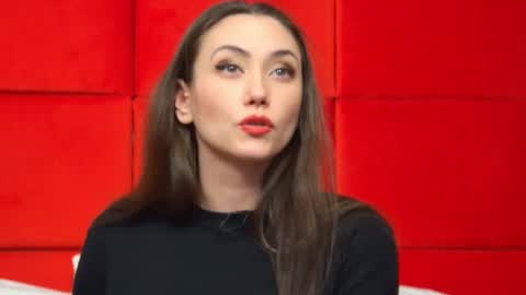 AliceMunro online show from February 12, 2025, 2:24 am