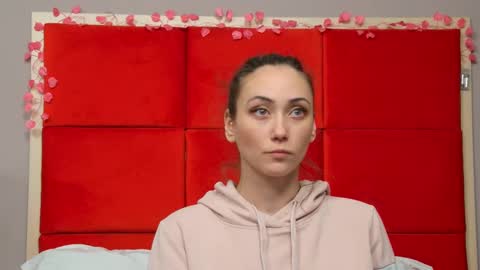 AliceMunro online show from March 5, 2025, 9:04 pm