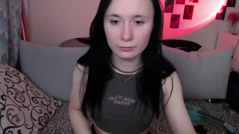 Snapshot of alice_perrez chatting on February 8, 2025, 9:56 am Alice and Mike online show from February 8, 2025, 9:56 am