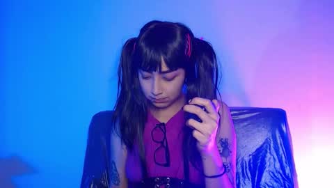 Snapshot of alice_phantom chatting on February 1, 2026, 2:32 am online show from February 1, 2026, 2:32 am