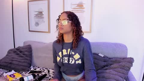 alice_simmons online show from April 6, 2026, 7:48 pm