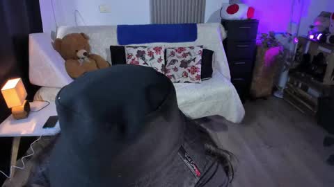 Alice online show from February 24, 2025, 5:42 pm