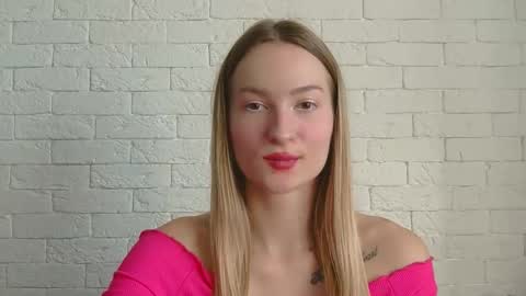 Snapshot of alice_sweet_01 chatting on November 14, 2025, 11:09 am Alice online show from November 14, 2025, 11:09 am