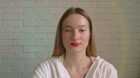 Snapshot of alice_sweet_01 chatting on December 18, 2025, 11:27 am Alice online show from December 18, 2025, 11:27 am