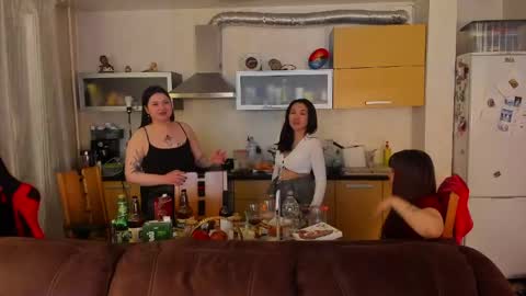 alice_weidel online show from April 30, 2026, 8:57 pm