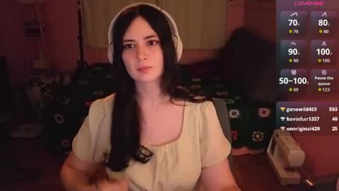 Snapshot of aliceafterdark chatting on August 4, 2026, 4:04 am Alice online show from August 4, 2026, 4:04 am