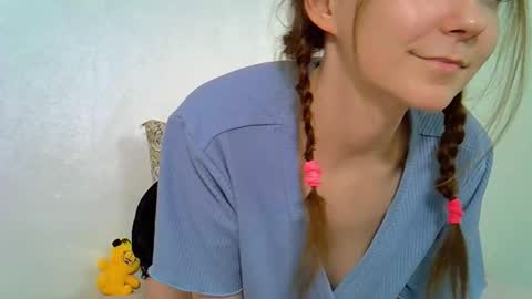 Snapshot of alicecutest chatting on November 29, 2025, 3:31 am Alice online show from November 29, 2025, 3:31 am