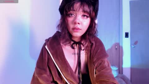 Snapshot of alicedang3r chatting on October 10, 2025, 2:54 am Alice online show from October 10, 2025, 2:54 am