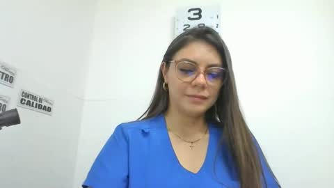 Snapshot of alicee16 chatting on January 10, 2025, 10:25 pm alicee16 online show from January 10, 2025, 10:25 pm