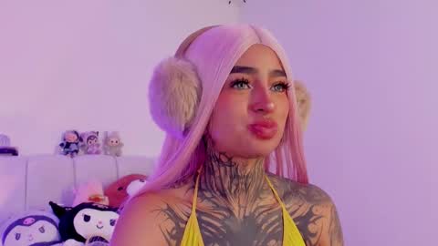 Snapshot of alicee_0 chatting on September 25, 2025, 7:17 pm Alice online show from September 25, 2025, 7:17 pm