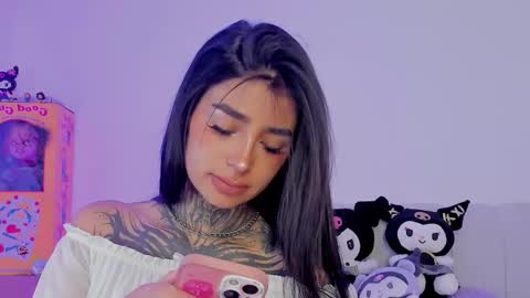 Snapshot of alicee_0 chatting on October 9, 2025, 4:38 pm Alice online show from October 9, 2025, 4:38 pm