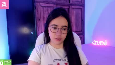 Snapshot of alicee_2 chatting on October 21, 2025, 11:11 am Aliceee .. 97YP9VWGZHrefnav wishlist lists 1 online show from October 21, 2025, 11:11 am