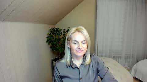 Snapshot of alicee__grace chatting on January 5, 2025, 4:48 pm Alicee online show from January 5, 2025, 4:48 pm