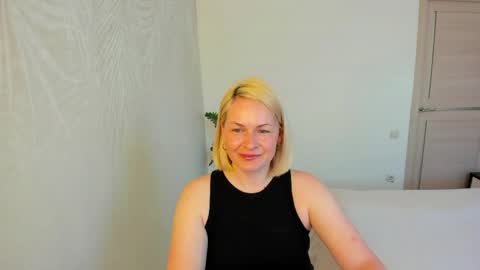Snapshot of alicee__grace chatting on May 8, 2026, 8:08 am Alicee online show from May 8, 2026, 8:08 am