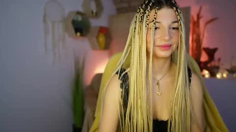 Alicee Kiss online show from December 17, 2024, 10:32 pm