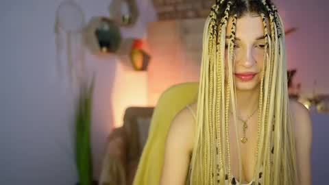 Alicee Kiss online show from December 19, 2024, 7:29 pm