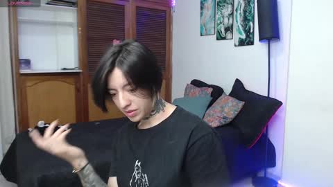 Snapshot of alicee_logan_ chatting on September 26, 2025, 3:21 am alicee_logan_ online show from September 26, 2025, 3:21 am