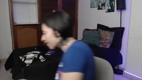 Snapshot of alicee_logan_ chatting on October 8, 2025, 1:58 am alicee_logan_ online show from October 8, 2025, 1:58 am