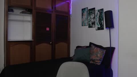 Snapshot of alicee_logan_ chatting on October 13, 2025, 1:38 am alicee_logan_ online show from October 13, 2025, 1:38 am