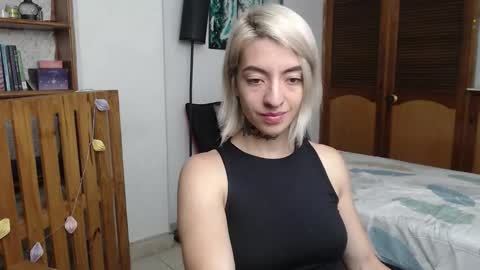 alicee_logan_ online show from March 23, 2026, 1:20 am