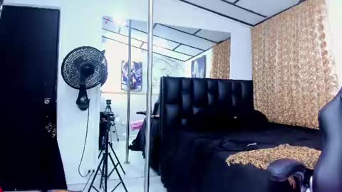 Snapshot of alicee_mature chatting on June 13, 2026, 9:13 pm alicee online show from June 13, 2026, 9:13 pm