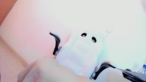 alicee_stonee_ online show from February 20, 2026, 9:26 pm