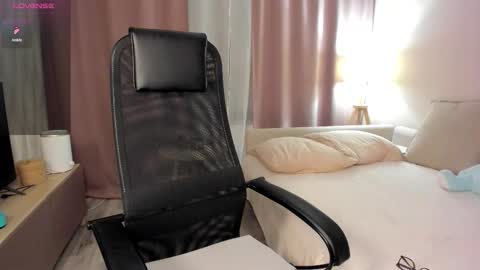 Daniella online show from November 13, 2025, 2:16 pm