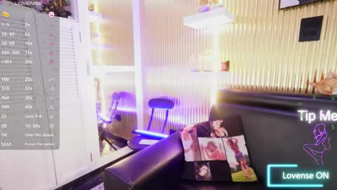 Allice online show from April 16, 2026, 9:39 pm