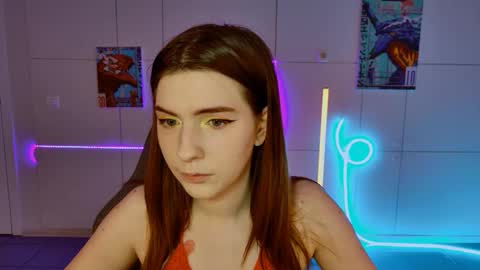 Snapshot of aliceinredsquare_ chatting on September 27, 2025, 9:03 am Alice online show from September 27, 2025, 9:03 am