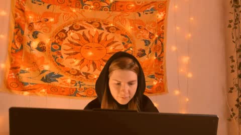 Alice online show from April 11, 2026, 5:12 am