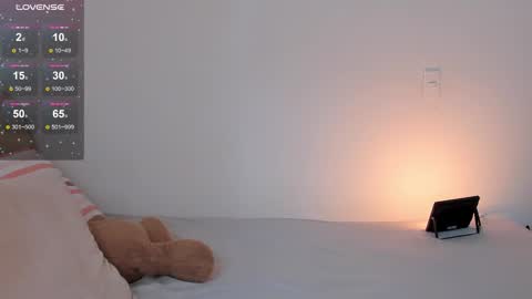 Snapshot of alicejhons chatting on November 19, 2025, 4:18 pm vanessa online show from November 19, 2025, 4:18 pm