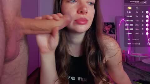 Snapshot of alicekaneky_xx chatting on September 12, 2025, 11:37 pm Alice 19 Kaneky 19 online show from September 12, 2025, 11:37 pm