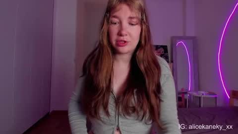Snapshot of alicekaneky_xx chatting on January 12, 2026, 12:05 am Alice 19 Kaneky 19 online show from January 12, 2026, 12:05 am