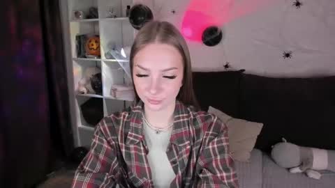 Snapshot of alicelababy_ chatting on October 30, 2025, 4:36 am Alice online show from October 30, 2025, 4:36 am